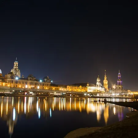 Mirabelle - Wohnen In Der Dresdner Neustadt Apartamento Dresde